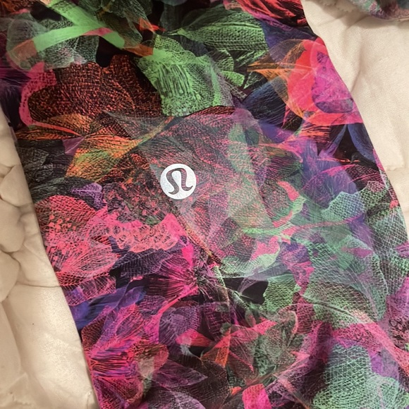 Lululemon Wunder Train HR Tight 25” Size 2 - Picture 6 of 7